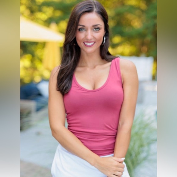 V-neck Brami, size large (fits 10-12) worn once in excellent condition - Picture 2 of 4